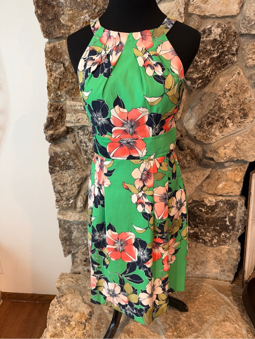 Sleeveless Floral Dress in Green
